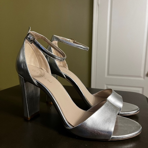 Silver block heels size 9 - Picture 1 of 6